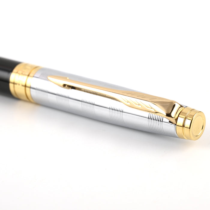 Parker Aster Fountain Pen - Deluxe Black & Chrome GT 4