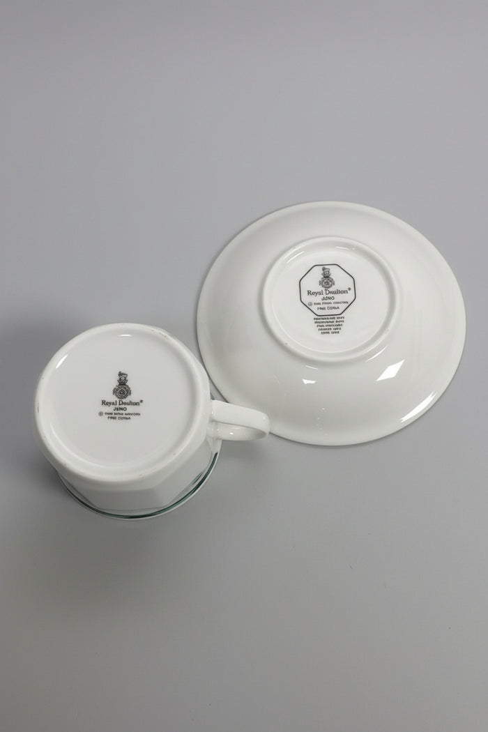 Royal Daulton 'Juno' Tea Set - 15 Piece Set - Cups, Saucers, Teapot & Jug